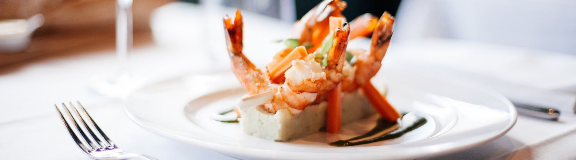 GUÍA DE RESTAURANTES PARA COMER BIEN,SANO Y SOSTENIBLE GUÍA DE RESTAURANTES PARA COMER BIEN,SANO Y SOSTENIBLE